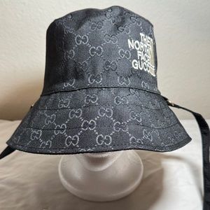 North face GG Reversible Bucket Hat